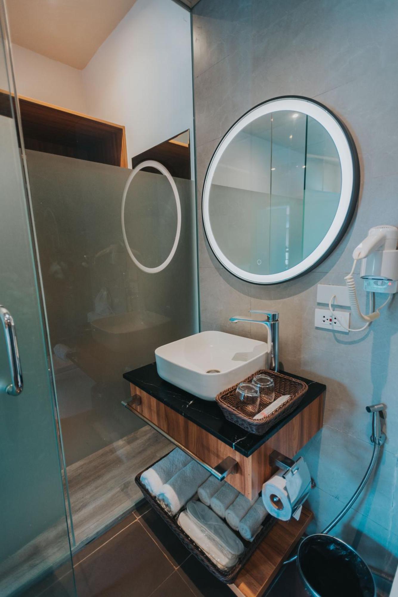 Surestay Plus Hotel By Best Western Ac Luxe Angeles City Eksteriør bilde